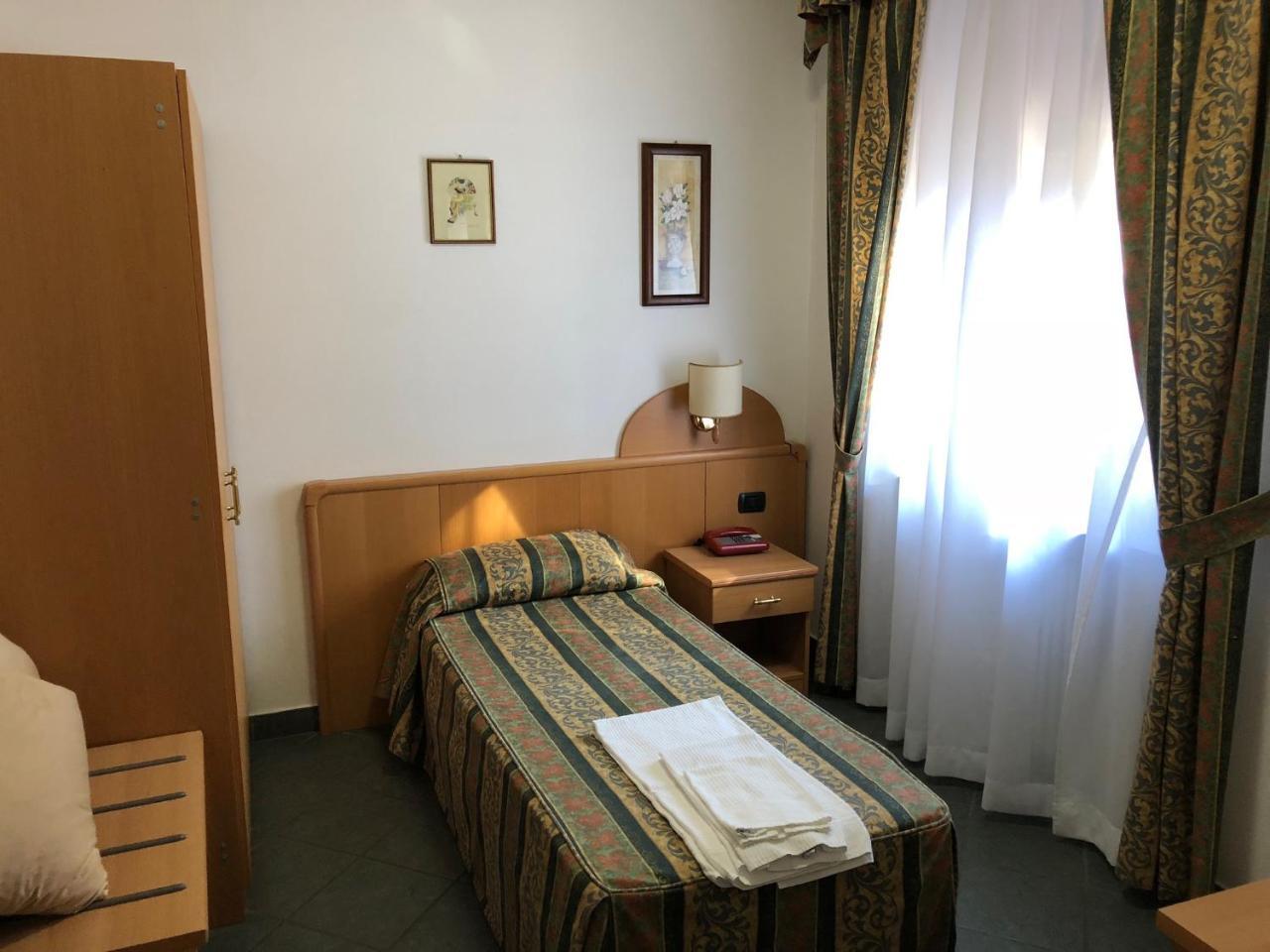 Hotel Il Giardino Cassano Spinola Luaran gambar